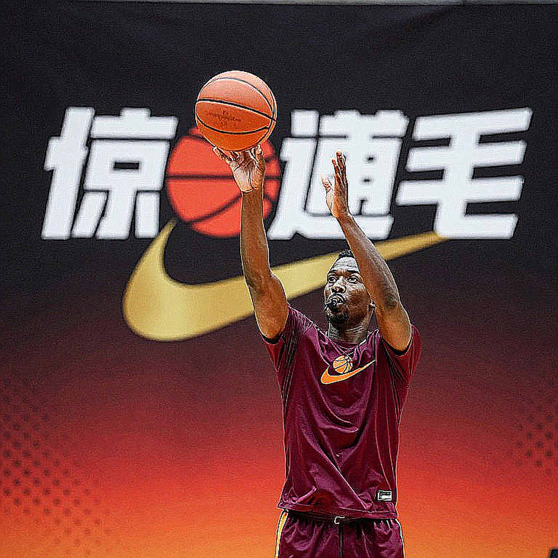 Converge đè bẹp Titan 152-119 để vào tứ kết: Juan GDL lập triple-double và những dữ liệu còn bỏ trống