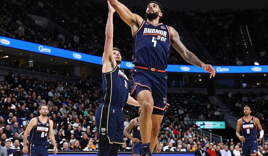 Dallas Mavericks đổi anh sinh đôi lấy em trong 5 giờ: Nước cờ thủ tục phía sau sổ giao dịch NBA
