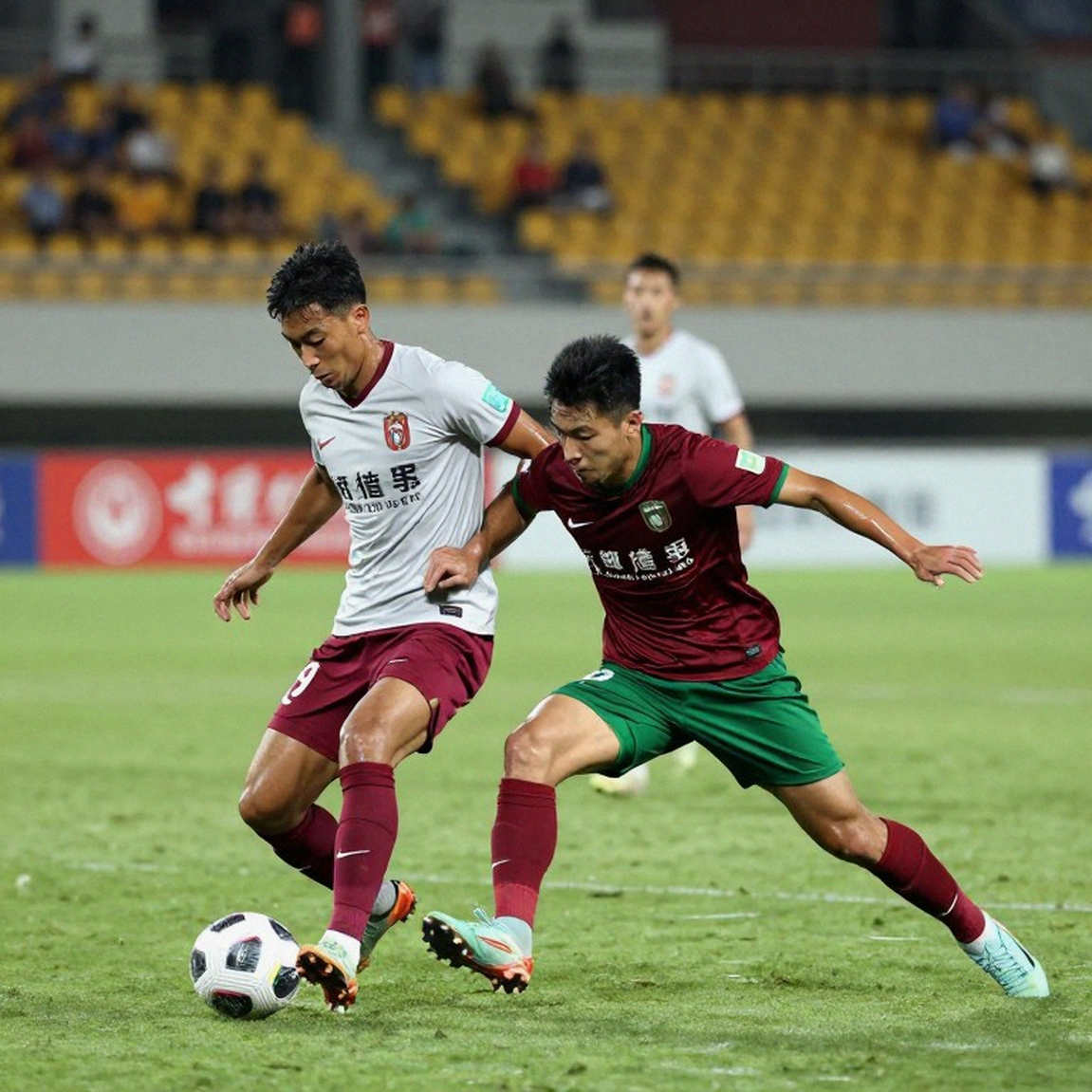 Quả phạt đền 'điên rồ' của Ivan Toney: kỹ thuật, dòng tiền và thứ Saudi Pro League đang bán